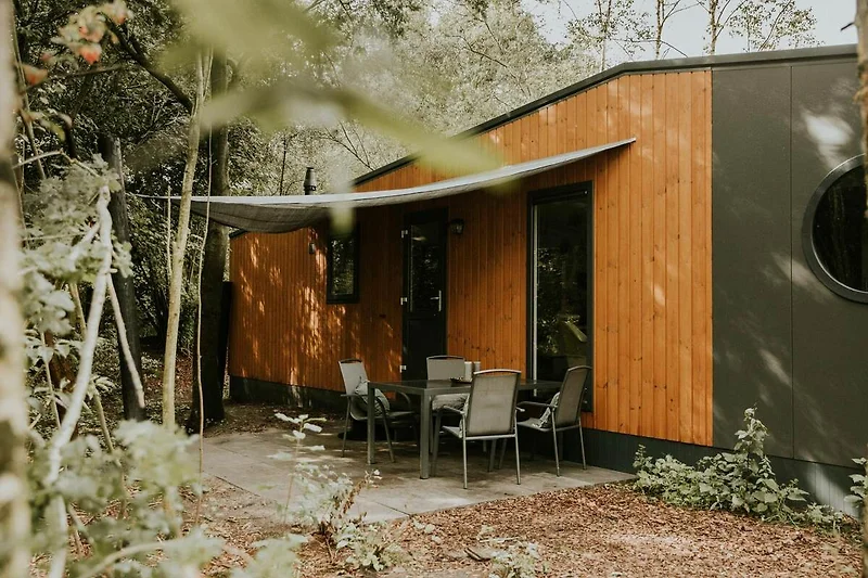 Außenseite Ferienhaus (Sommer)