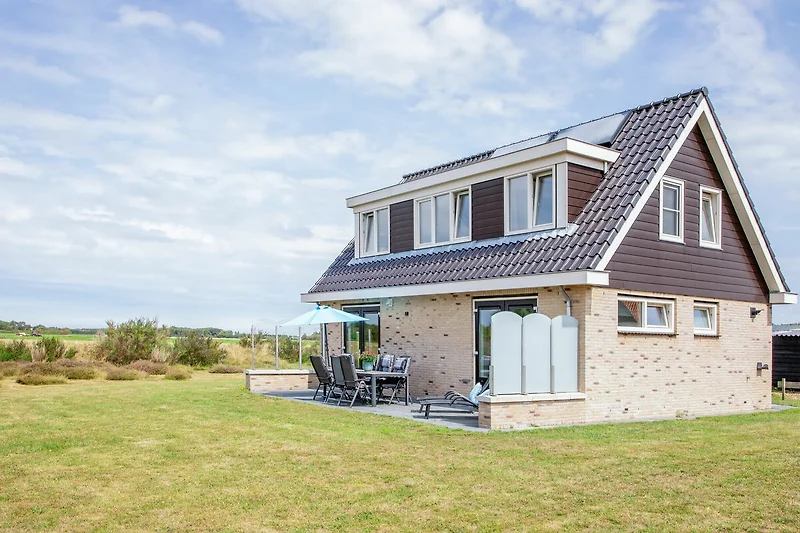 Exterieur vakantiehuis (zomer)