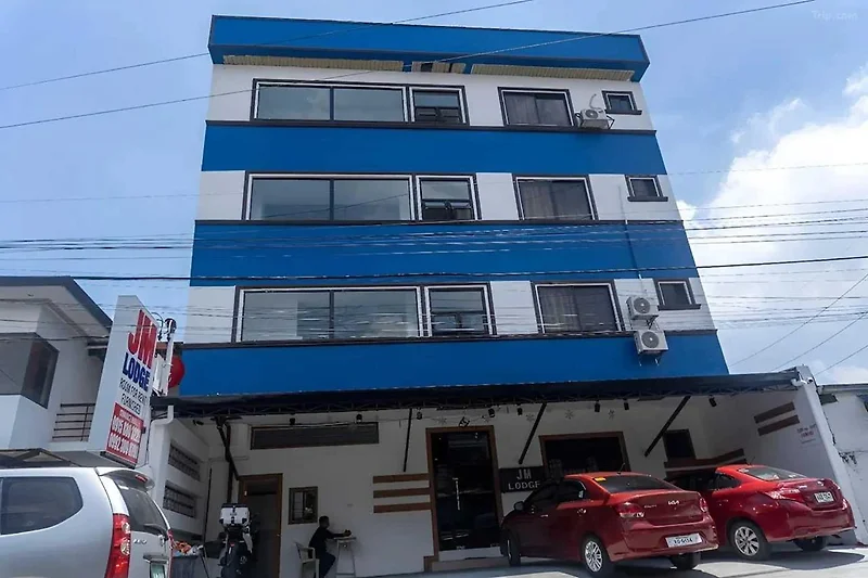 Außenseite Ferienhaus (Sommer)