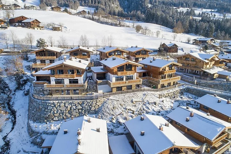 Außenseite Ferienhaus (Winter)