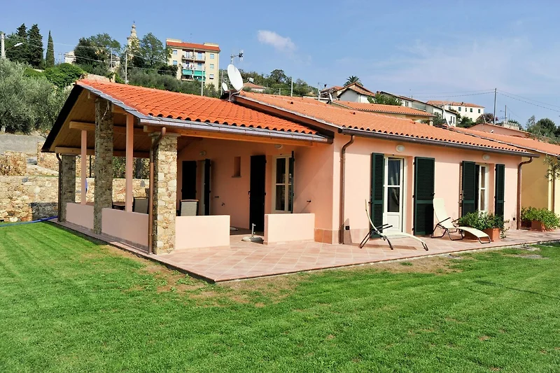 Esterno casa vacanze (estate)