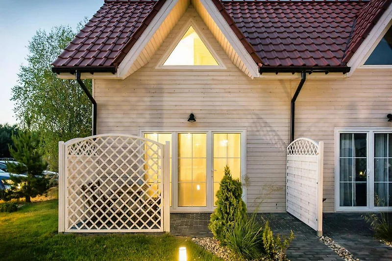 Außenseite Ferienhaus (Sommer)