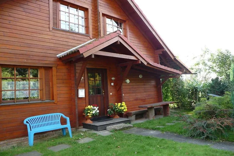 Außenseite Ferienhaus (Sommer)