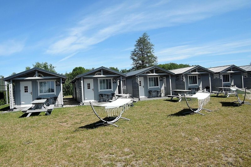 Außenseite Ferienhaus (Sommer)