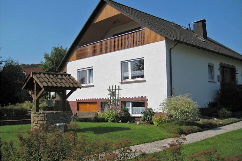 Außenseite Ferienhaus (Sommer)