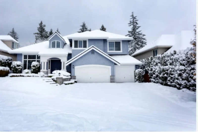 Außenseite Ferienhaus (Winter)