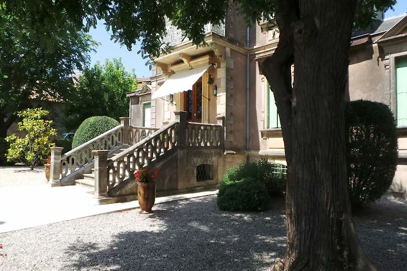 Außenseite Ferienhaus (Sommer)
