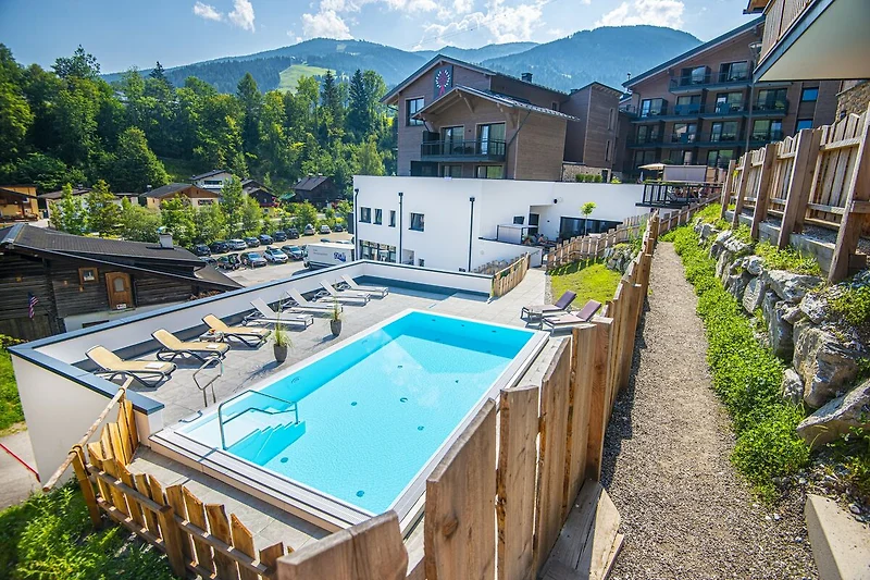 Piscina casa vacanze