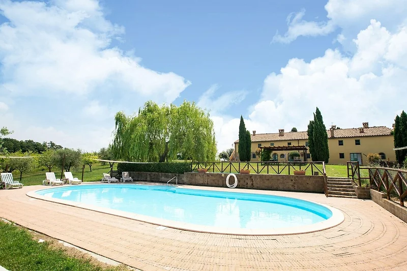 Piscina casa vacanze