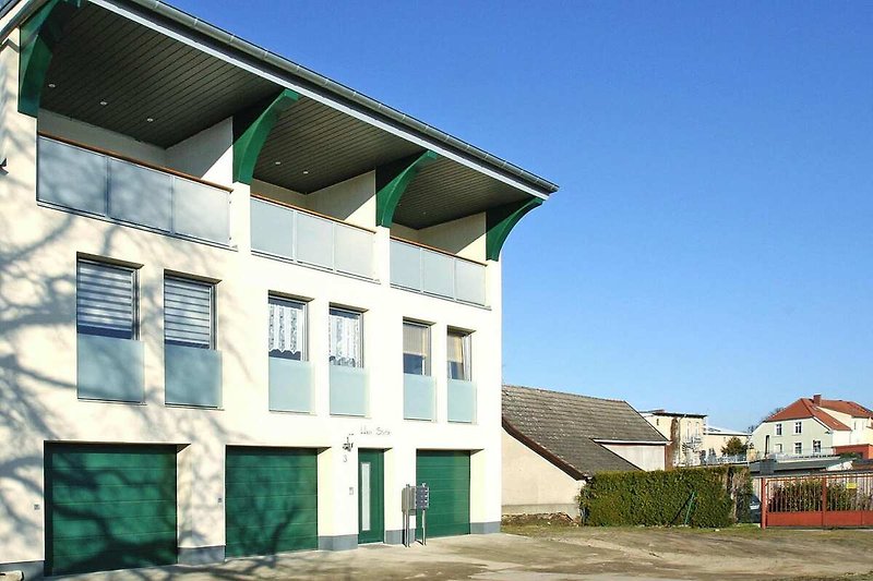 Außenseite Ferienhaus (Sommer)