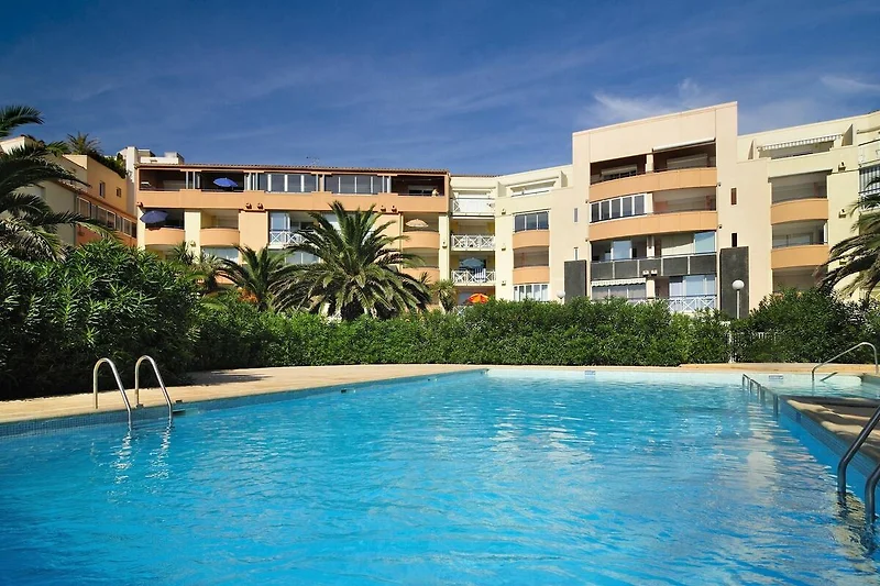 Holiday Home Swimming Pool