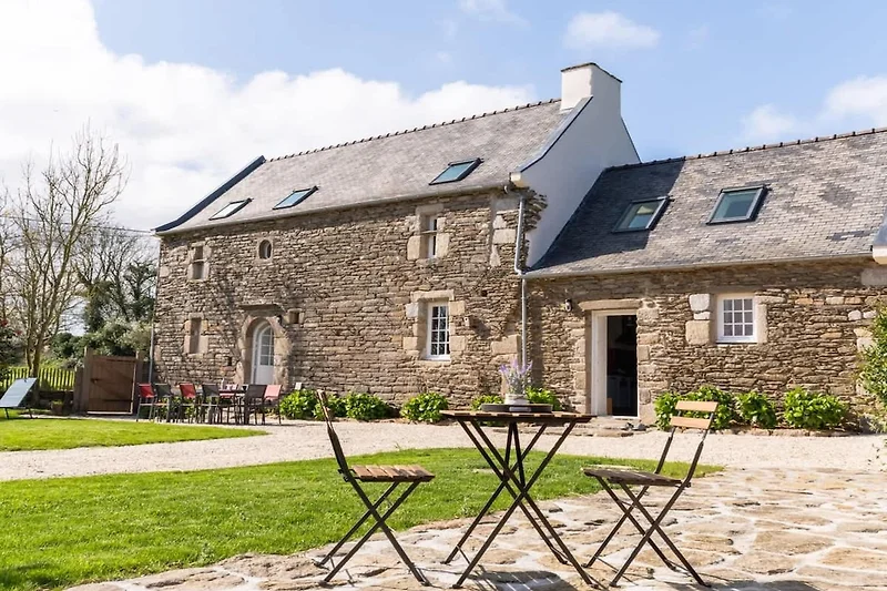 Außenseite Ferienhaus (Sommer)