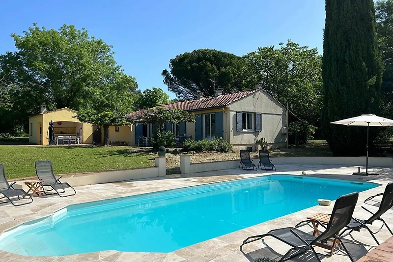Exterieur vakantiehuis (zomer)