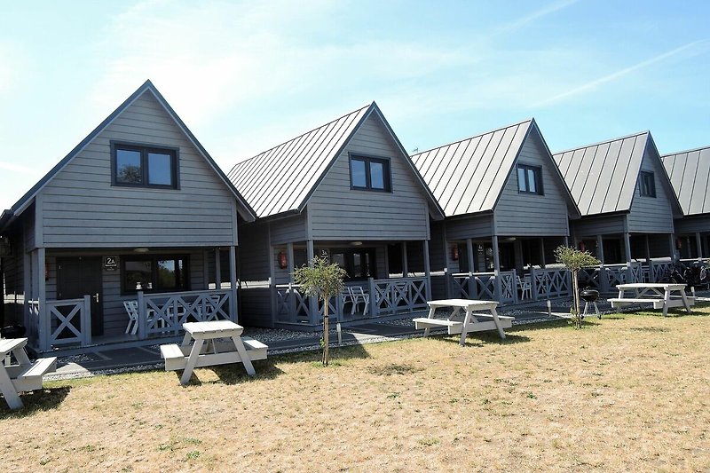 Außenseite Ferienhaus (Sommer)