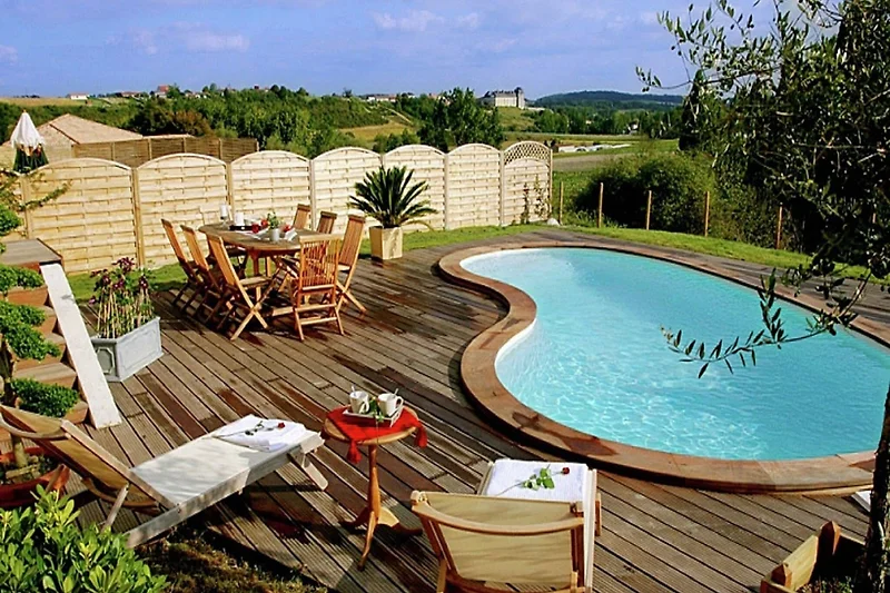 Piscina casa vacanze