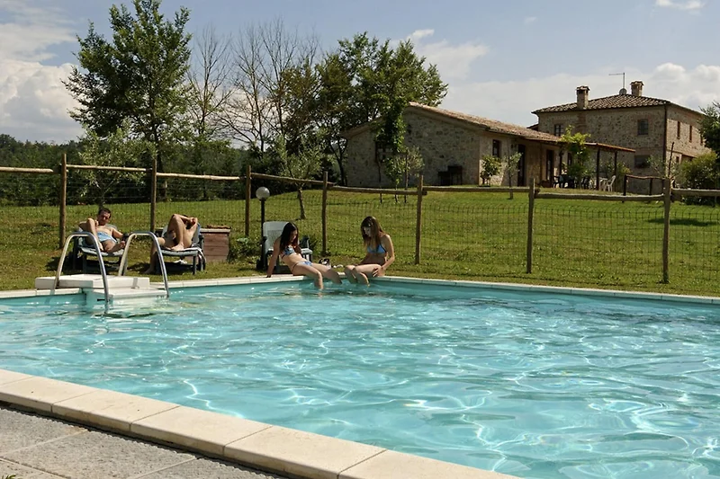 Piscina casa vacanze