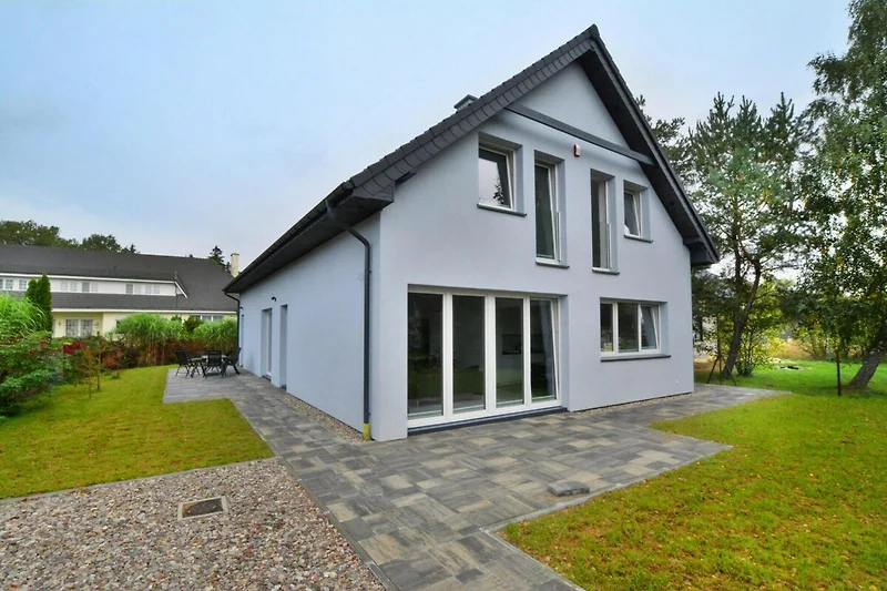 Außenseite Ferienhaus (Sommer)