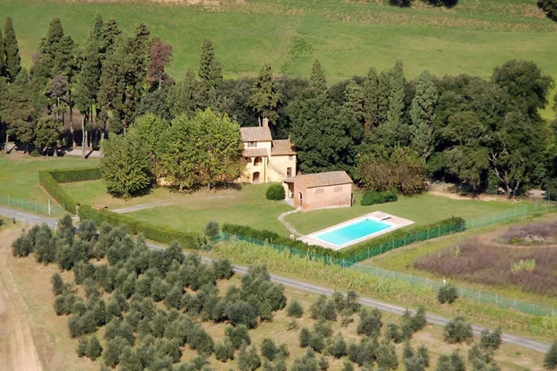 Außenseite Ferienhaus (Sommer)