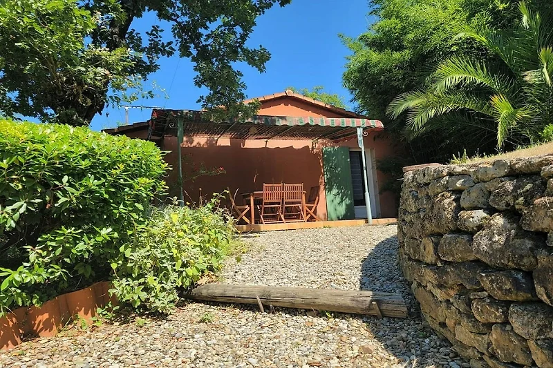 Esterno casa vacanze (estate)