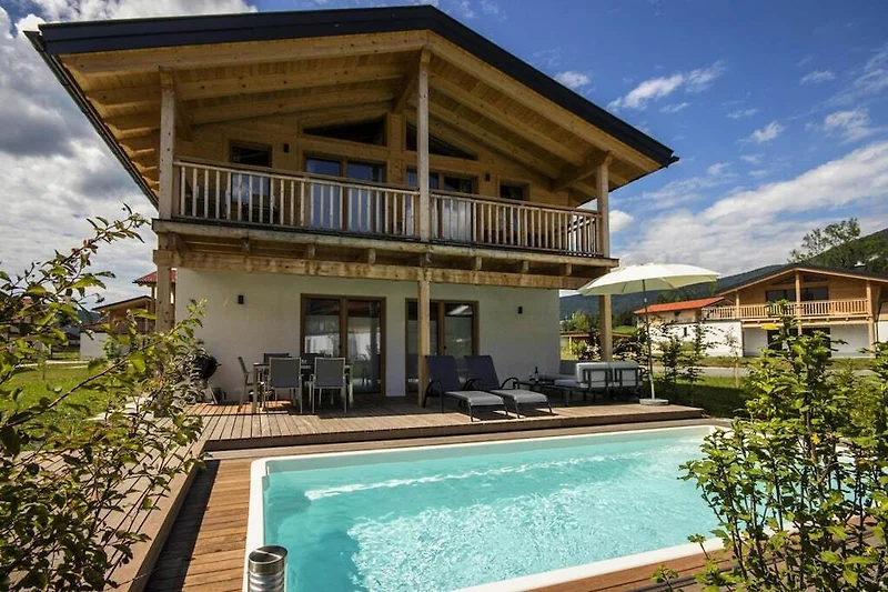 Schwimmbad des Ferienhauses
