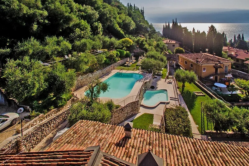 Piscina casa vacanze