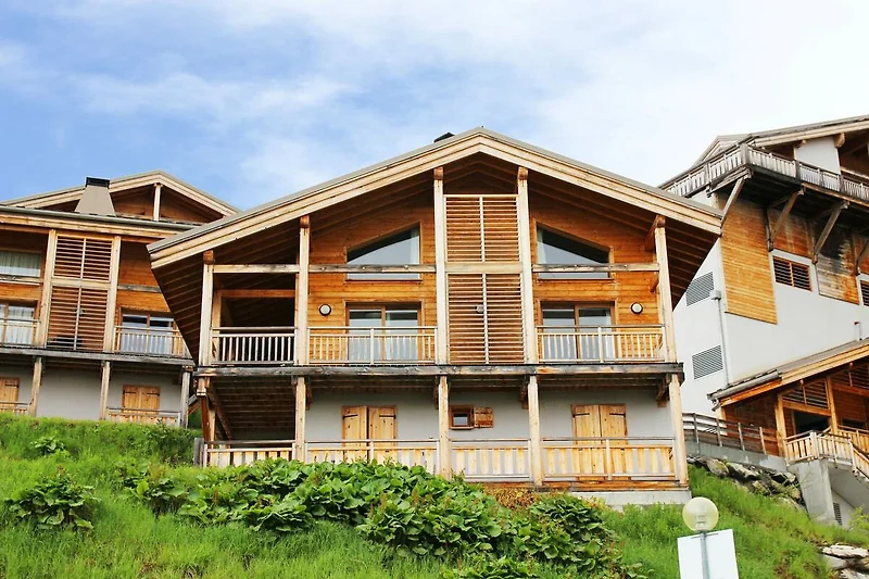 Außenseite Ferienhaus (Sommer)