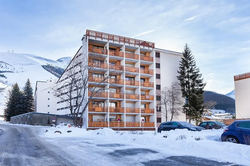 Holiday Home Exterior (winter)