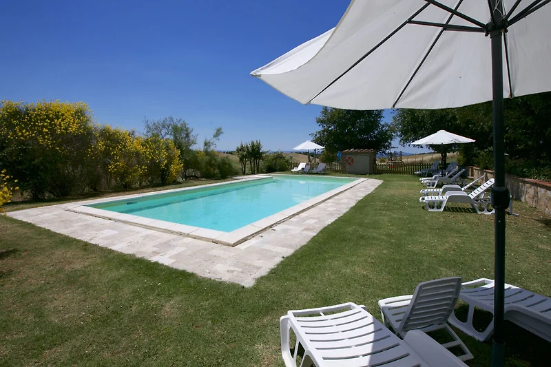 Piscina casa vacanze