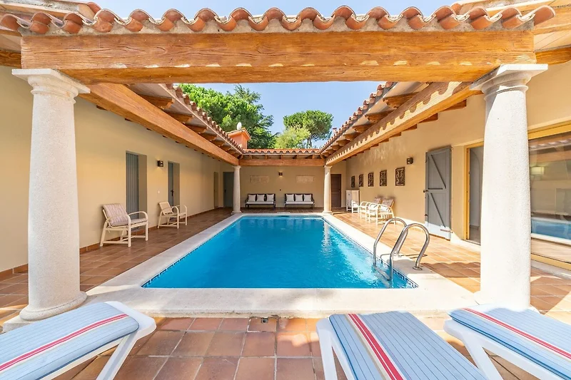 Piscina casa vacanze