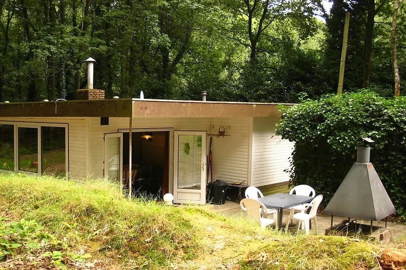 Außenseite Ferienhaus (Sommer)
