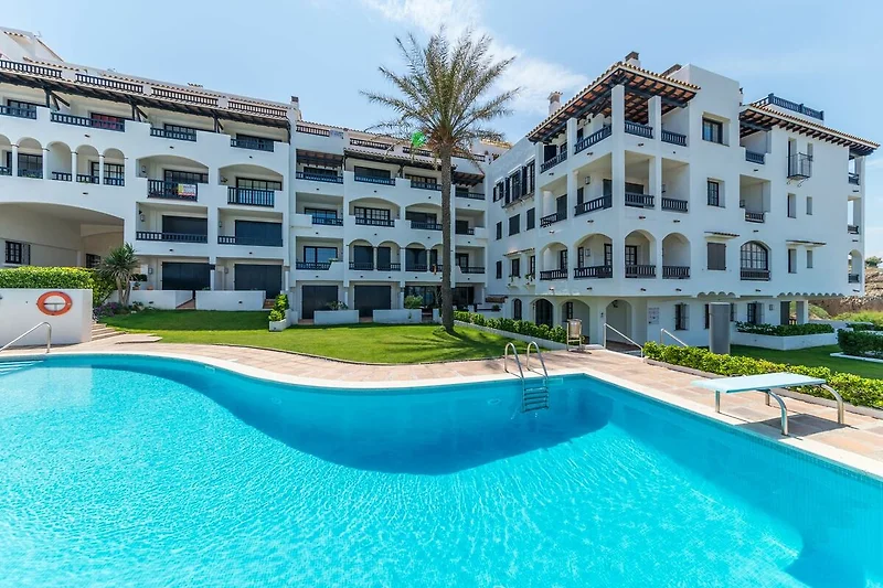 Piscina casa vacanze