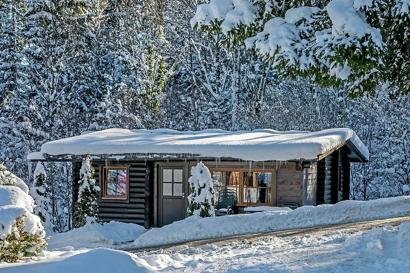 Außenseite Ferienhaus (Winter)