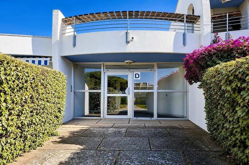 Außenseite Ferienhaus (Sommer)