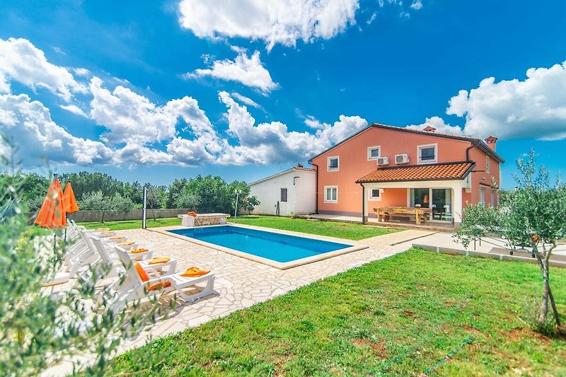 Holiday Home Swimming Pool