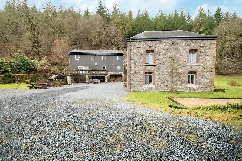 Außenseite Ferienhaus (Sommer)