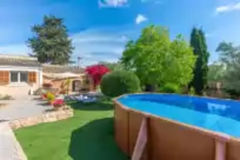 Piscina casa vacanze