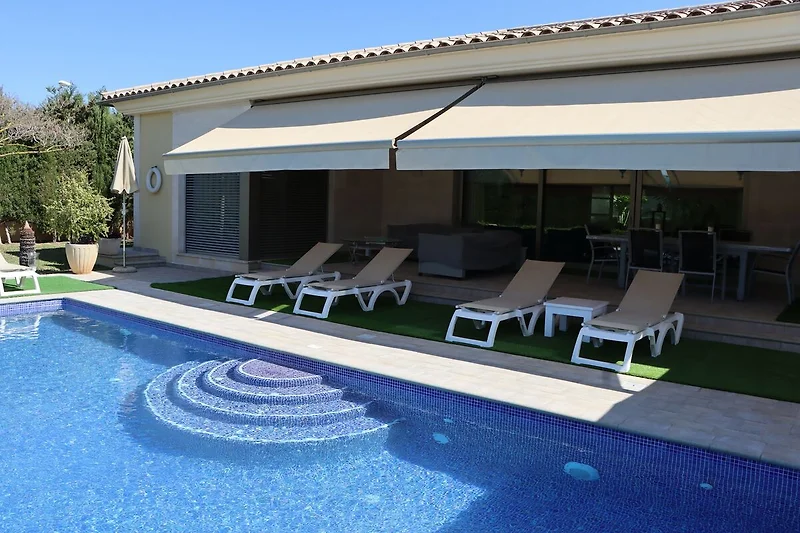Exterieur vakantiehuis (zomer)