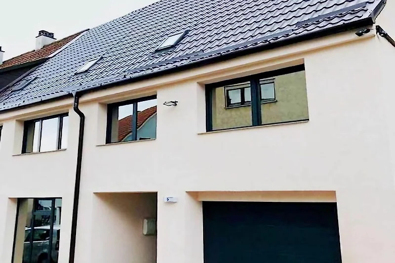 Außenseite Ferienhaus (Sommer)