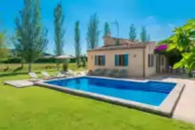 Piscina casa vacanze