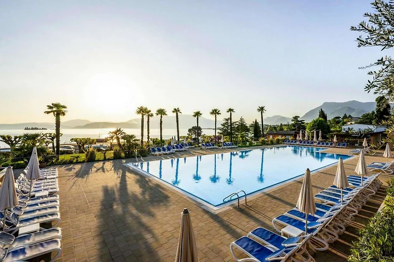 Piscina casa vacanze