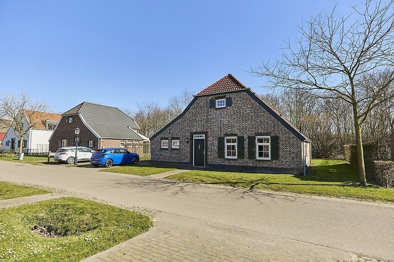 Außenseite Ferienhaus (Sommer)
