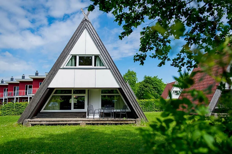 Außenseite Ferienhaus (Sommer)
