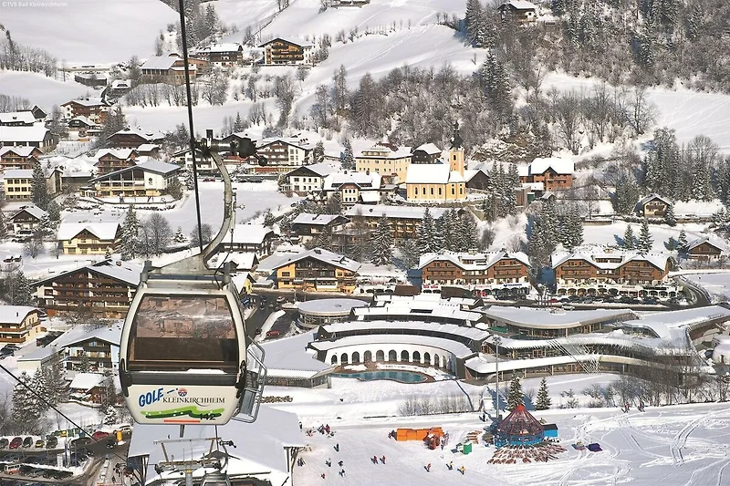 Außenseite Ferienhaus (Winter)