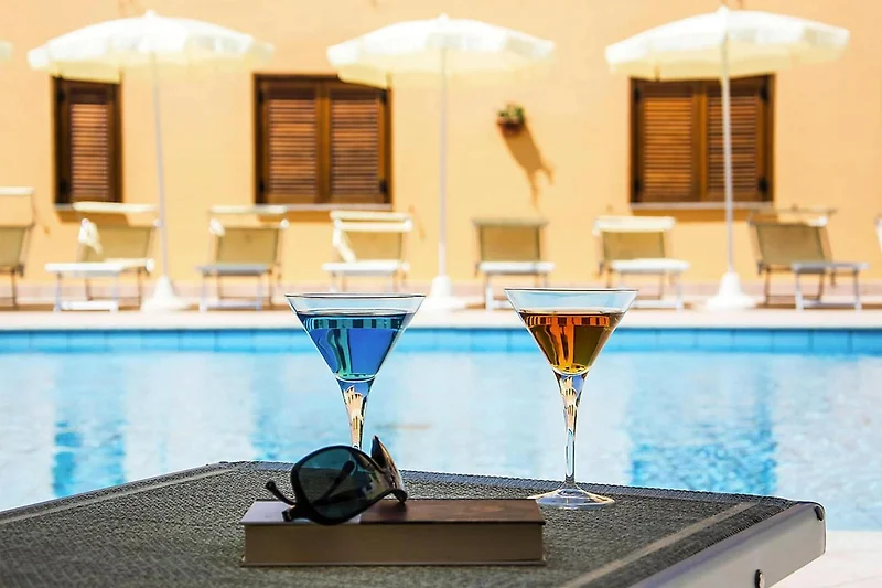Piscina casa vacanze