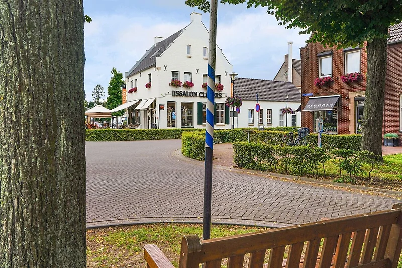 Außenseite Ferienhaus (Sommer)