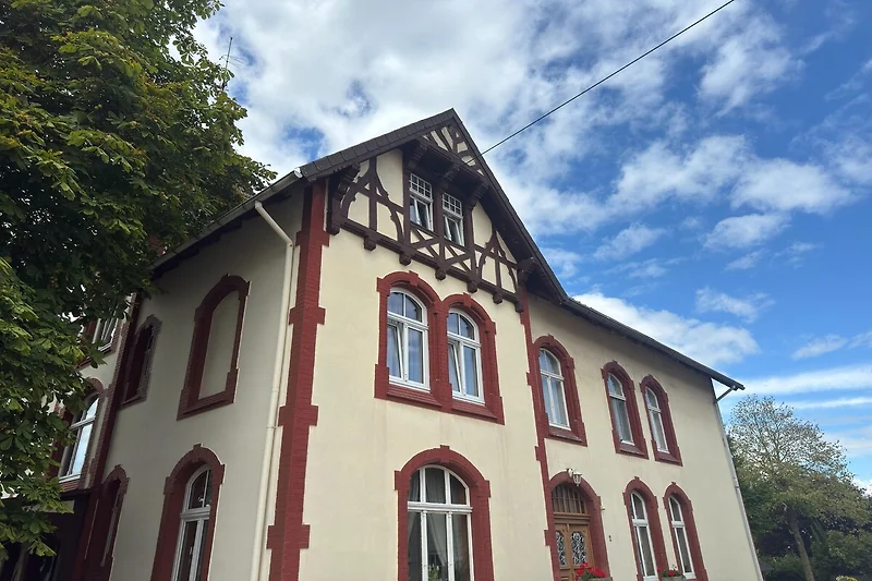 Außenseite Ferienhaus (Sommer)