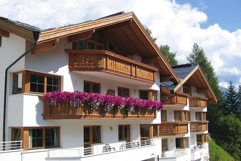 Exterieur vakantiehuis (zomer)