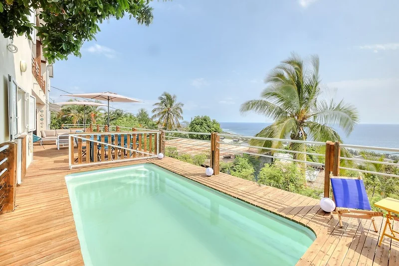 Schwimmbad des Ferienhauses