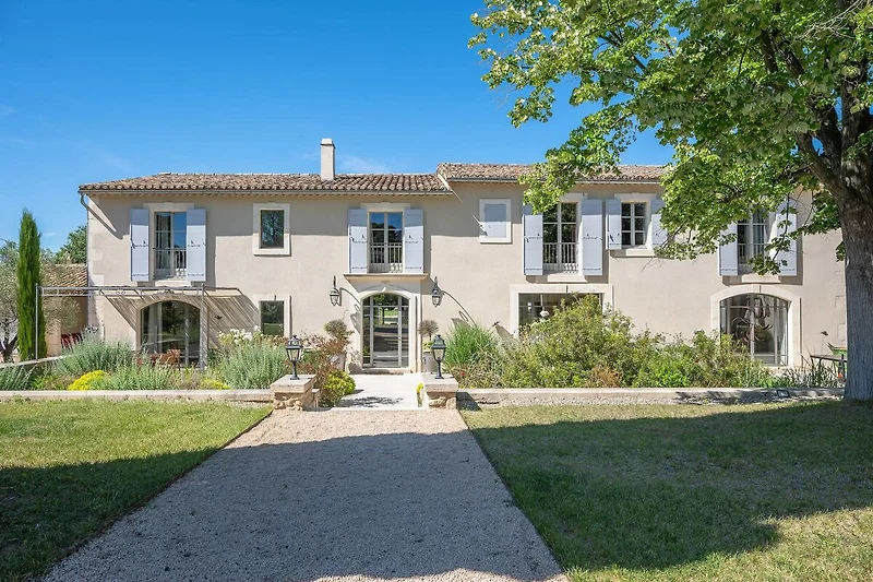 Außenseite Ferienhaus (Sommer)