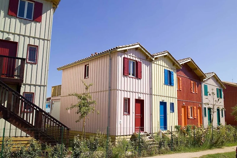 Außenseite Ferienhaus (Sommer)